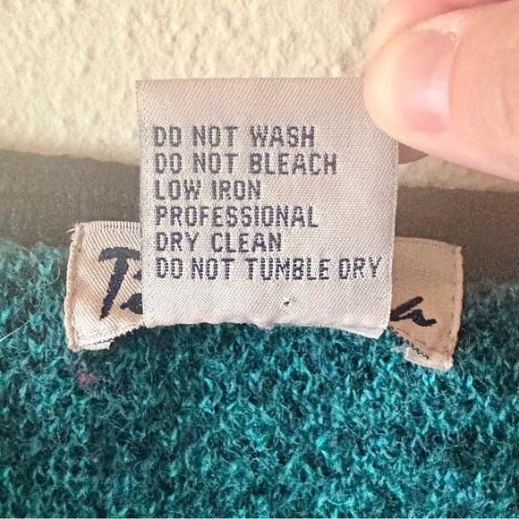 Vintage Timberlea 100% Wool‎ Zip Front Green & Black Floral Cardigan Sweatee - Picture 4 of 11